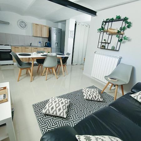 Villa Avec Piscine Et 3 Logements Ideale Groupe Marsilya Dış mekan fotoğraf