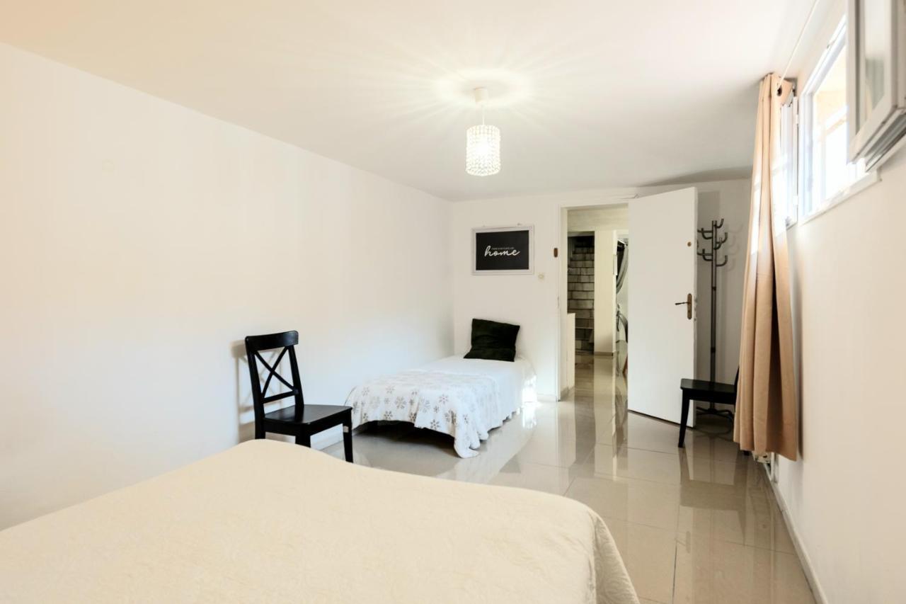 Villa Avec Piscine Et 3 Logements Ideale Groupe Marsilya Dış mekan fotoğraf